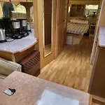 Pirttiniemen Lomakylae キャンプ場 *