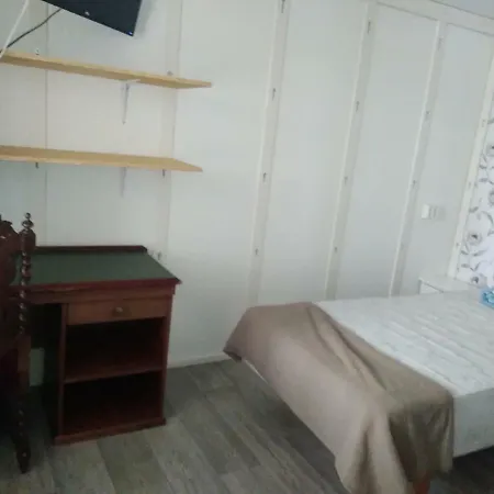 مكان تخييم Pirttiniemen Lomakylae