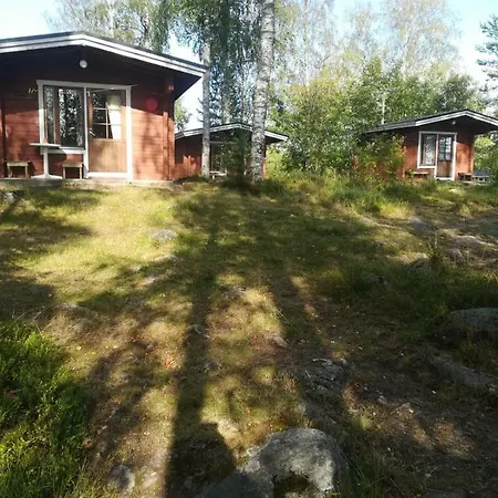 Pirttiniemen Lomakylae Muurasjärvi