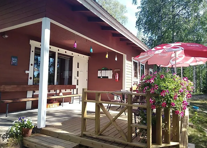 Pirttiniemen Lomakylae Muurasjärvi